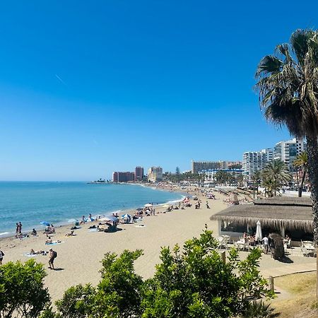 Luxury Beachfront Apartment In Benalmadena Costa Exterior photo