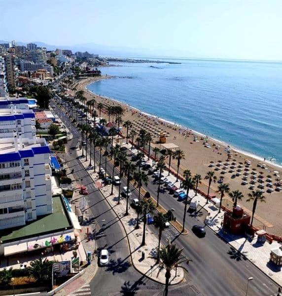 Luxury Beachfront Apartment In Benalmadena Costa Exterior photo