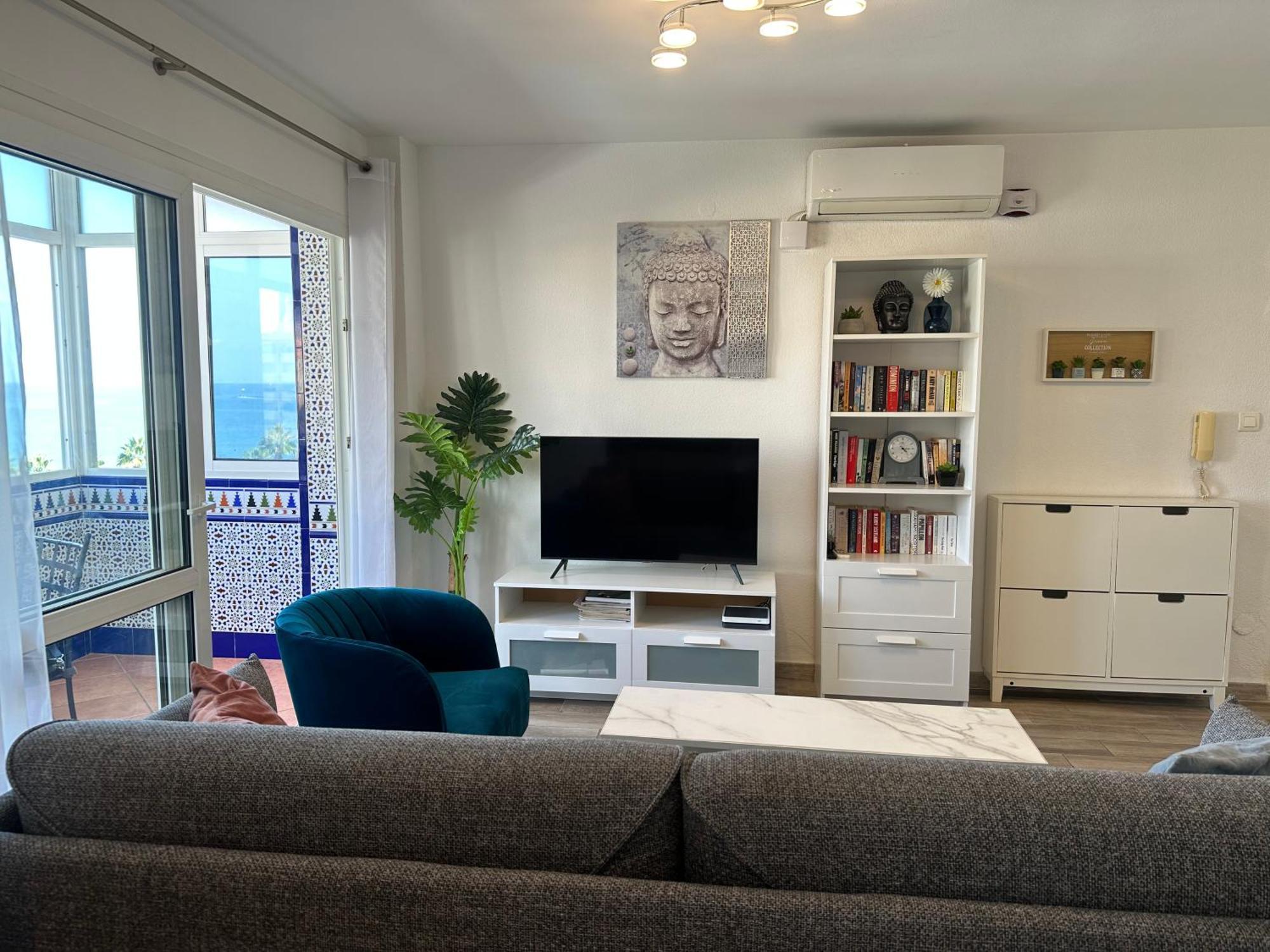 Luxury Beachfront Apartment In Benalmadena Costa Exterior photo
