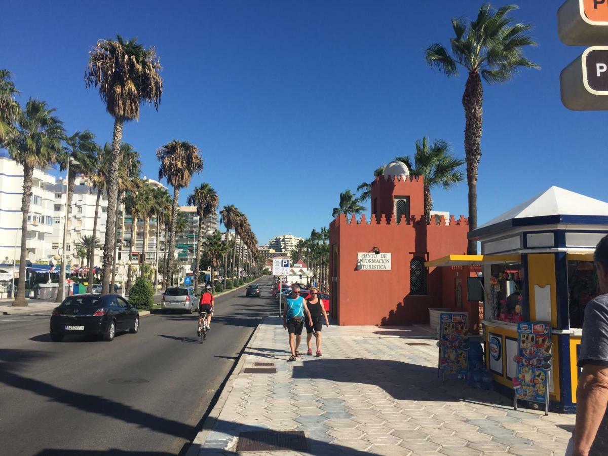Luxury Beachfront Apartment In Benalmadena Costa Exterior photo