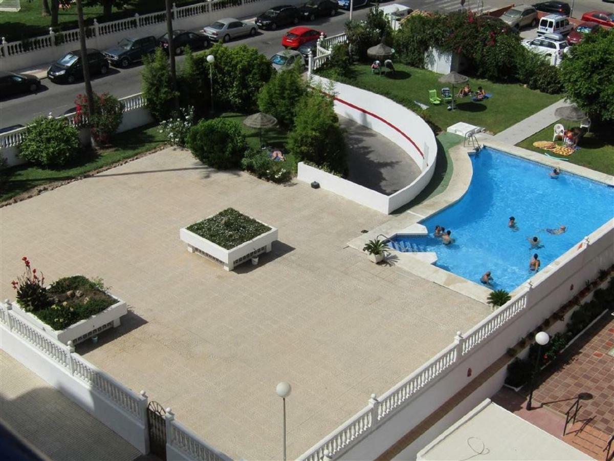 Luxury Beachfront Apartment In Benalmadena Costa Exterior photo